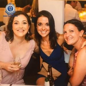 Meet your Posher, Shell